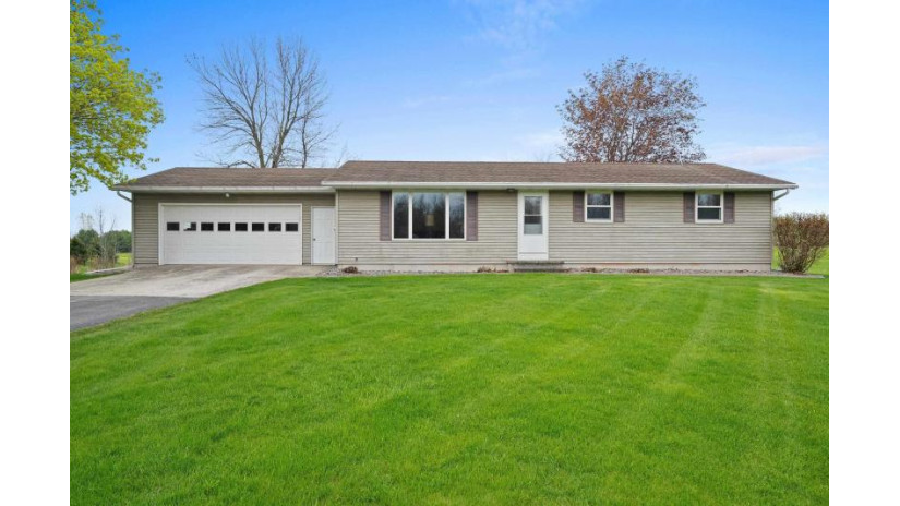 E4023 State Rd 29 West Kewaunee, WI 54216 by Town & Country Real Estate $219,000