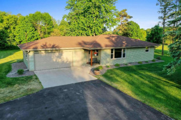 7299 Dickinson Road, Morrison, WI 54126-9322