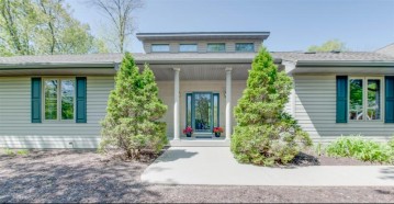 1205 Edwin Street, Marinette, WI 54143