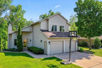 2668 Oak Park Drive, Bellevue, WI 54311