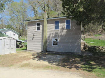 7280 Closing Dam Road, Cassville, WI 53806