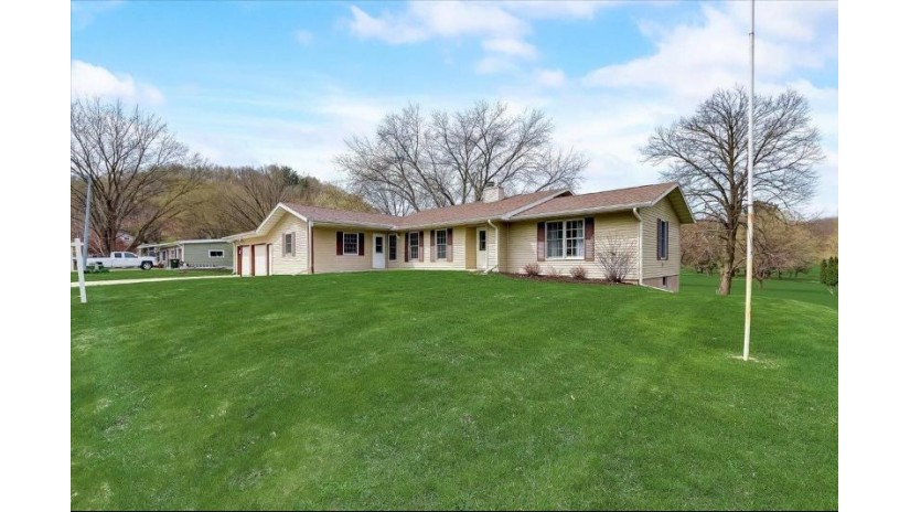 510 S Cairns Avenue Richland Center, WI 53581 by Exp Realty, Llc - Pref: 608-516-5984 $275,000