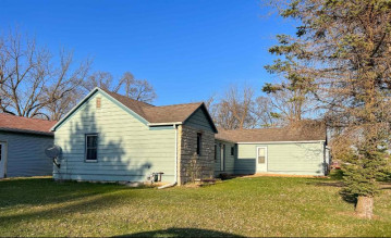 210 East Mechanics Street, Muscoda, WI 53573