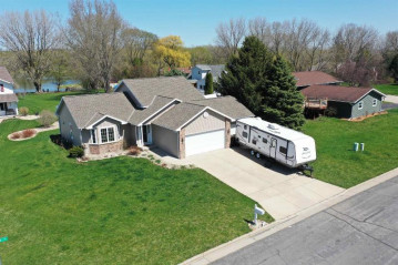 506 Lynnbrook Drive, DeForest, WI 53532