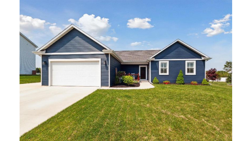 409 Bretts Way Orfordville, WI 53576 by First Weber Inc - homeinfo@firstweber.com $375,000