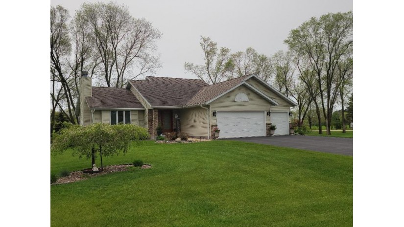 173 Tara Drive Oakdale, WI 54660 by First Weber Inc - HomeInfo@firstweber.com $329,000