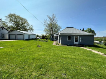 119 W Farwell Street, Ridgeway, WI 53582