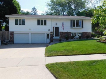 125 Walker Drive, Madison, WI 53714