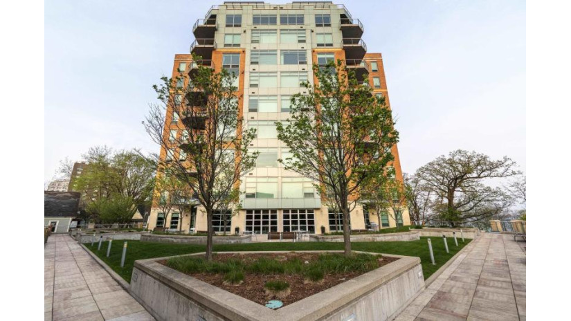 350 S Hamilton Street 904 Madison, WI 53703 by Sprinkman Real Estate $775,000