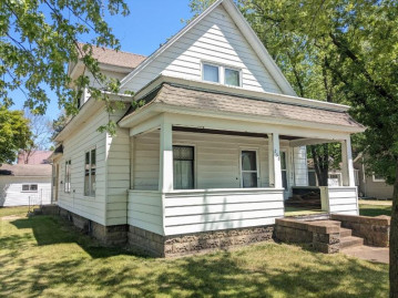 238 E Union Street, Lone Rock, WI 53556-3845