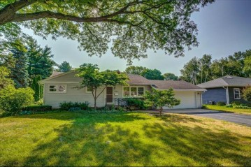 5302 Maywood Road, Monona, WI 53716