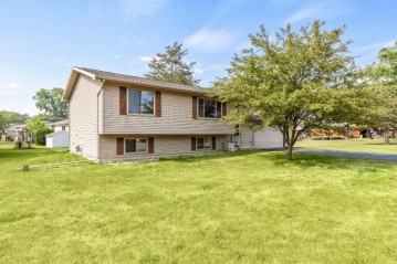 102 E Prairie Street, Endeavor, WI 53930