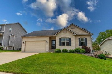 4392 Singel Way, Windsor, WI 53598