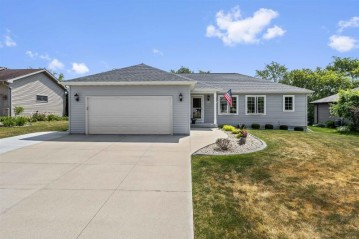 1040 Lexington Way, Waterloo, WI 53594