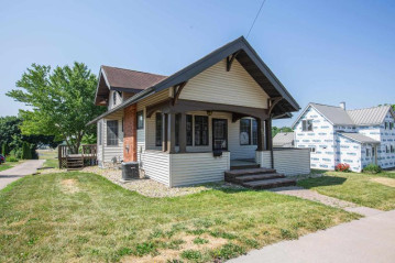 232 W Oak Street, Lancaster, WI 53813