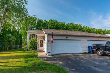 530 Ronald Lee Circle, Rio, WI 53960-9698