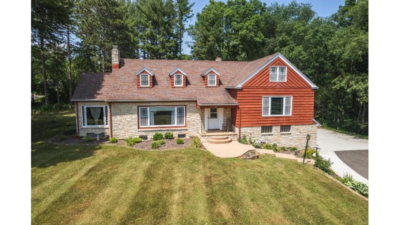 515 13th Street Baraboo, WI 53913 by First Weber Inc - HomeInfo@firstweber.com $425,000