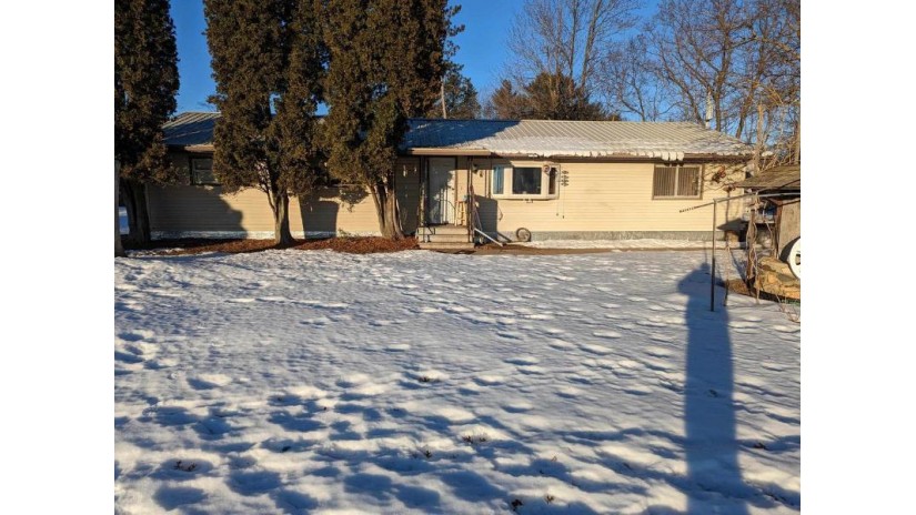 8401 3rd Street Pittsville, WI 54466 by Success Realty Inc - Phone: 715-305-6766 $99,900