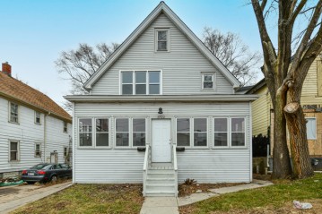 3722 N 7th St, Milwaukee, WI 53212-4127