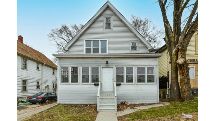 3722 N 7th St Milwaukee, WI 53212 by Shorewest Realtors $165,000