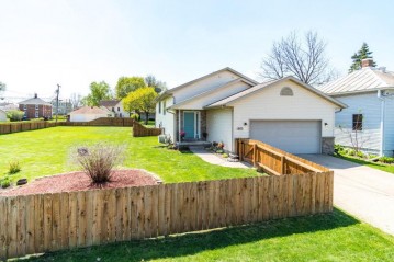 1203 Bangor St, Bangor, WI 54614