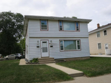 5357 N 61st St 5359, Milwaukee, WI 53218-3106