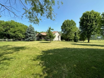 W25050 Todd Rd, Trempealeau, WI 54661