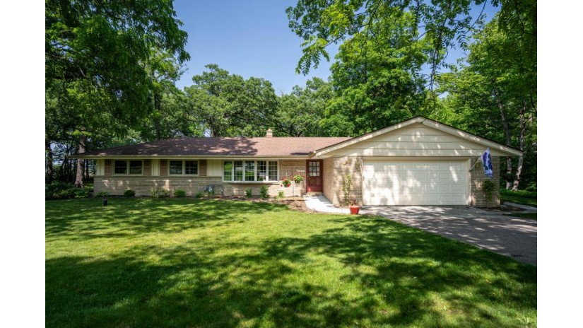 1822 Crestwood Dr Raymond, WI 53108 by First Weber Inc- Racine $350,000