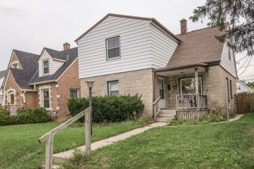 4140 S 1st Pl, Milwaukee, WI 53207-4312