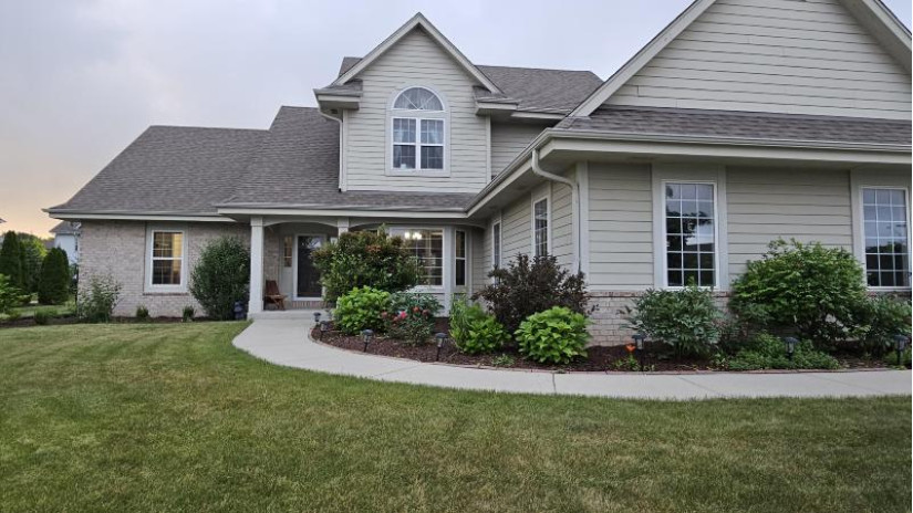 W134N6244 Windrift Pass Menomonee Falls, WI 53051 by Residence Deals, LLC $659,500