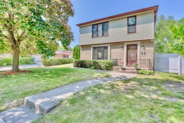 3175 N 58th St, Milwaukee, WI 53216-3173