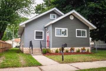 2322 Kane St, La Crosse, WI 54603-1926