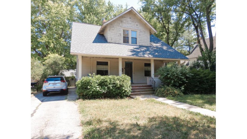363 S Janesville St Whitewater, WI 53190 by Tincher Realty $184,900
