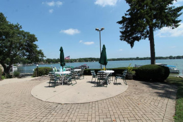 2501 S Browns Lake Dr E-7, Burlington, WI 53105-7994