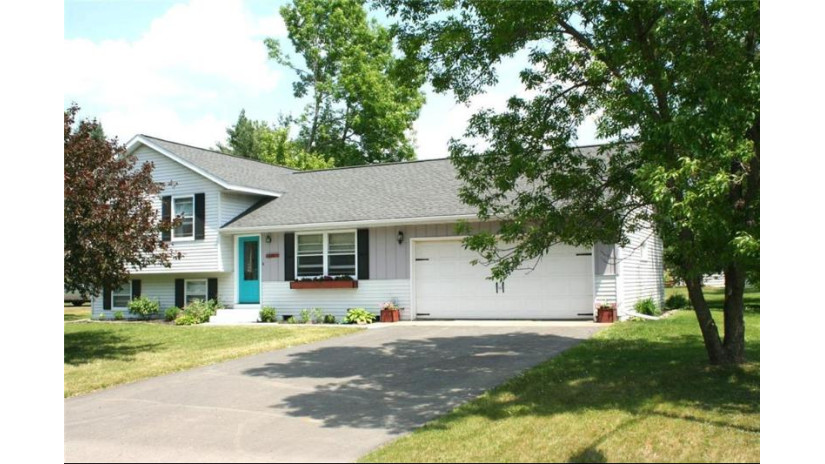 1301 Northridge Drive Ladysmith, WI 54848 by Cb Northern Escape/Ladysmith $189,000