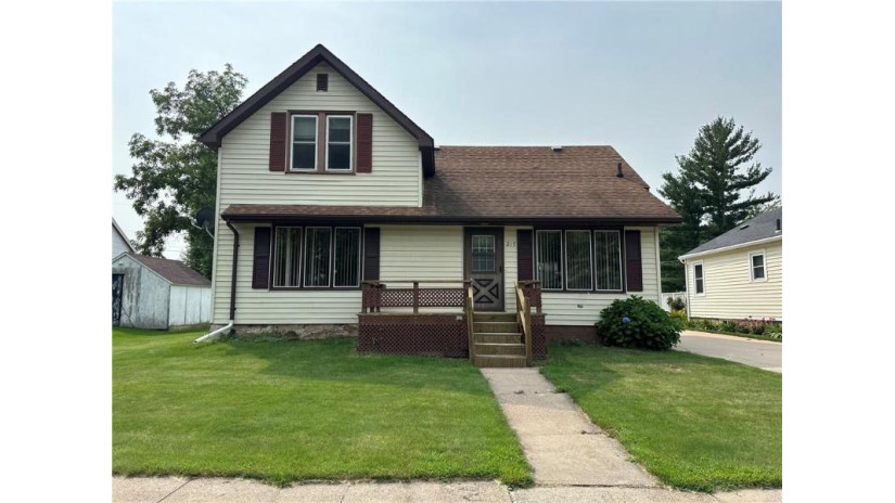 217 South Division Street Loyal, WI 54446 by Woods & Water Realty Inc/Regional Office $127,500