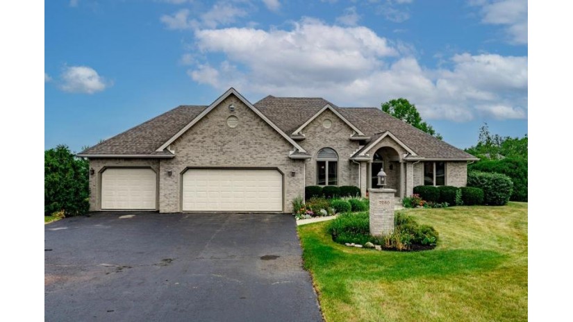 7280 Barngate Drive South Beloit, IL 61080 by Berkshire Hathaway Homeservices Starck Re $419,900