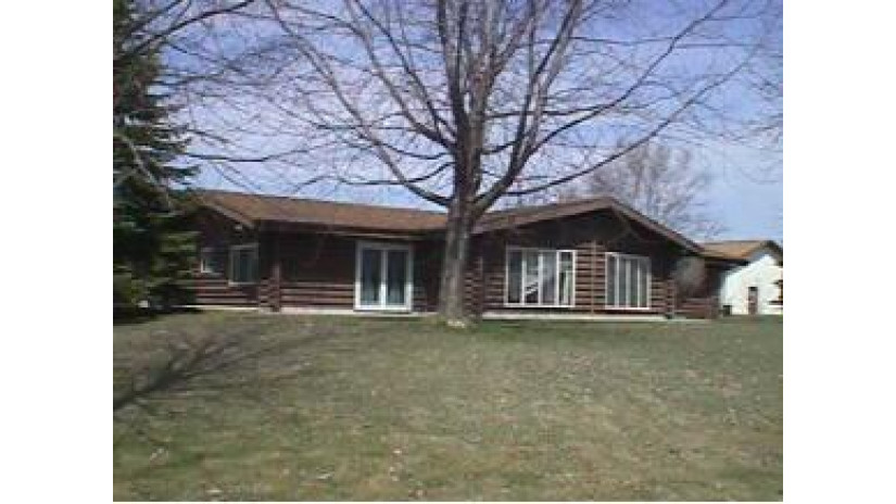 W12269 Sunny Knoll Rd Metomen, WI 53919 by Singer Real Estate $179,900