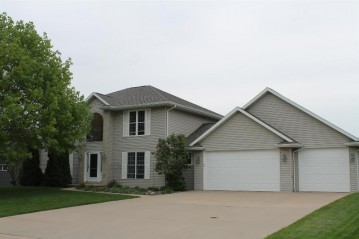 1535 Caroline Drive, New London, WI 54961