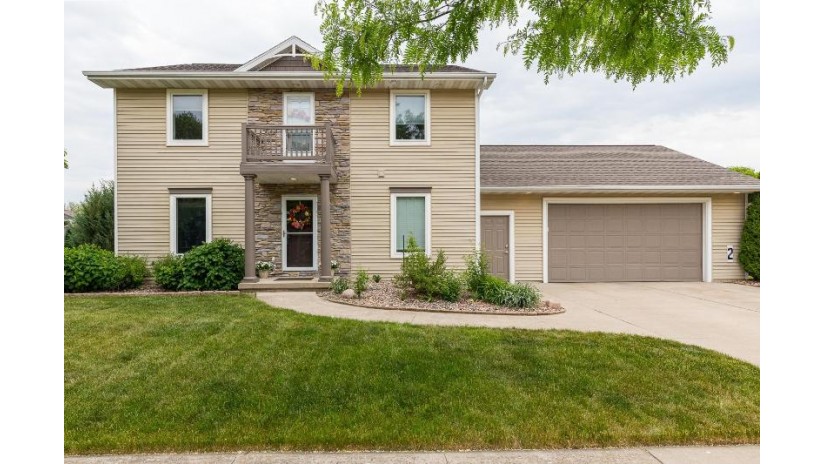 2 Pintail Place Appleton, WI 54913 by Century 21 Affiliated - PREF: 920-470-9692 $419,900