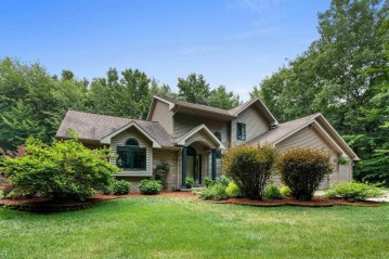 6643 Anthony Drive, Little Suamico, WI 54171-4171