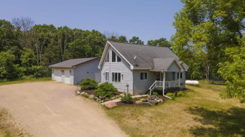 N4831 3rd Avenue, Oxford, WI 53952