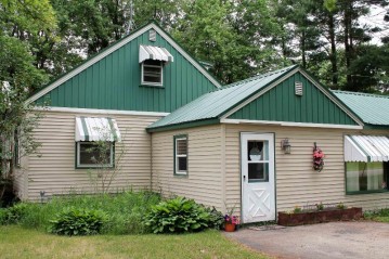 201 E Willow Street, Bear Creek, WI 54922