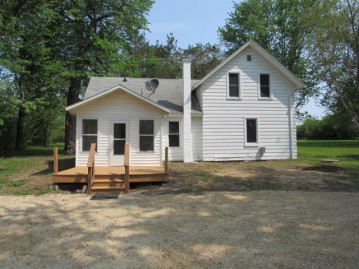 W8297 Highway 33, Pacific, WI 53901