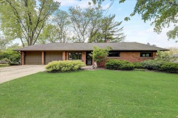 700 Fairfield Drive, Beaver Dam, WI 53916