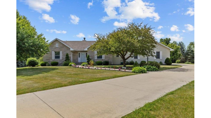 W3940 Linden Court Taycheedah, WI 53049 by Exp Realty, Llc - Pref: 608-345-0967 $524,300