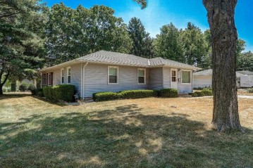 80 5th Street, Prairie Du Sac, WI 53578-1504