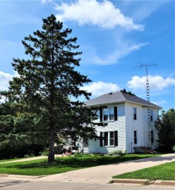 533 W Linden Street, Lancaster, WI 53813-1035