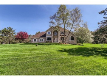 353 Deer Valley Drive, Hudson, WI 54016