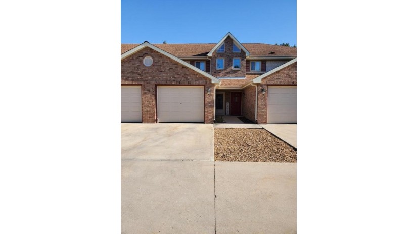 1507 Clarence Ct 6 West Bend, WI 53095 by ListWithFreedom.com $229,900